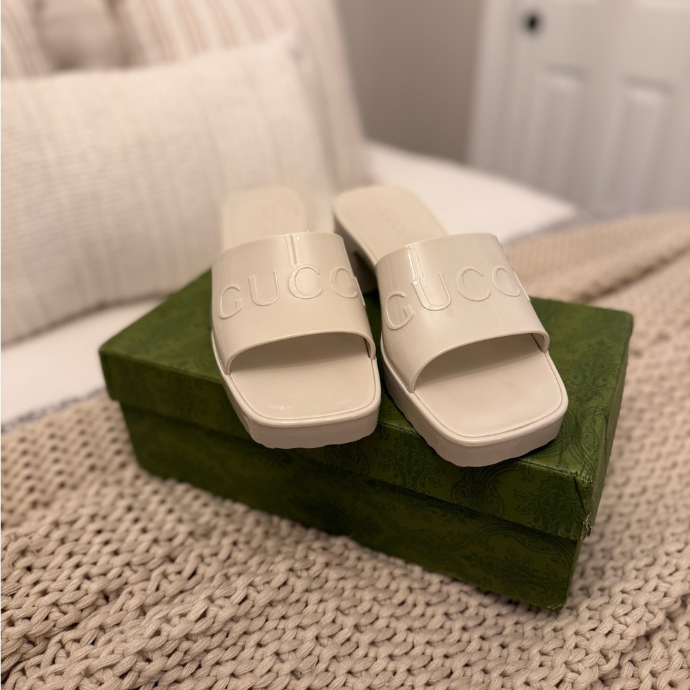 Gucci Ivory Slide Sandals